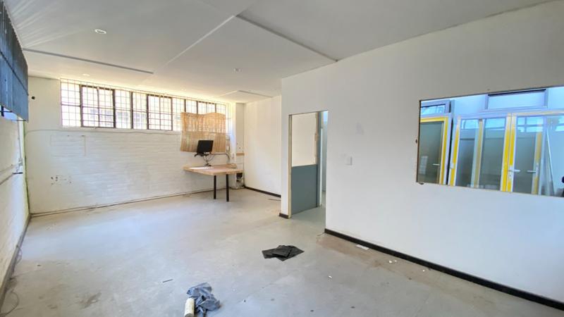 To Let commercial Property for Rent in Paarden Eiland Western Cape